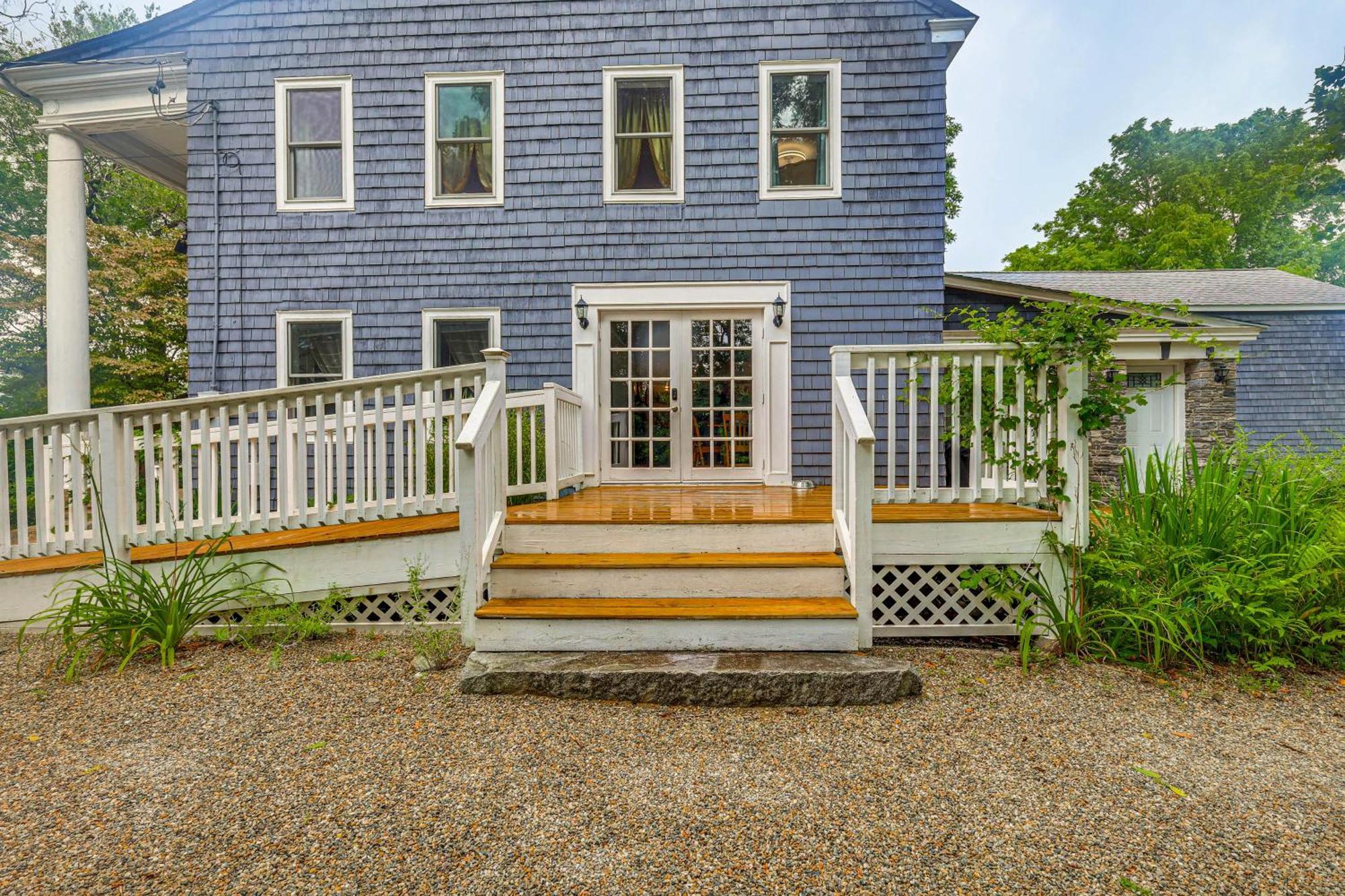 Quintessential New England Home With Patio And Grill! Putnam Zewnętrze zdjęcie
